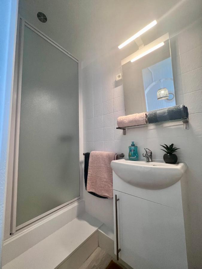Casa Cloutiers #1, #2 & #3 - Jolis Studios - Emplacement Ideal Hyper Centre Brive エクステリア 写真